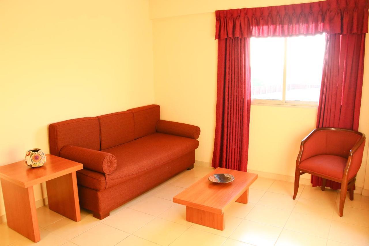 Olimpo Hotel & Suites Itauguá Buitenkant foto